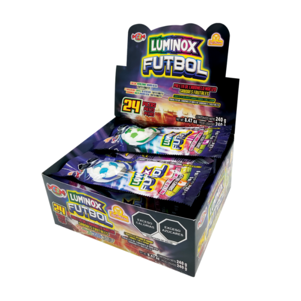 Display de Luminox Futbol con paletas de caramelo macizo sabor a frutas.